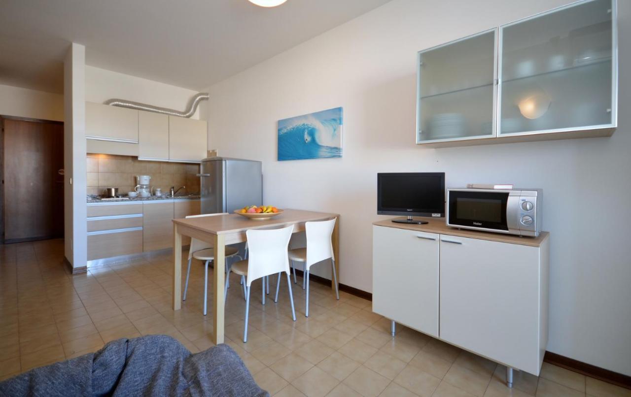 Apartamento Residenza Olimpo Lignano Sabbiadoro Exterior foto